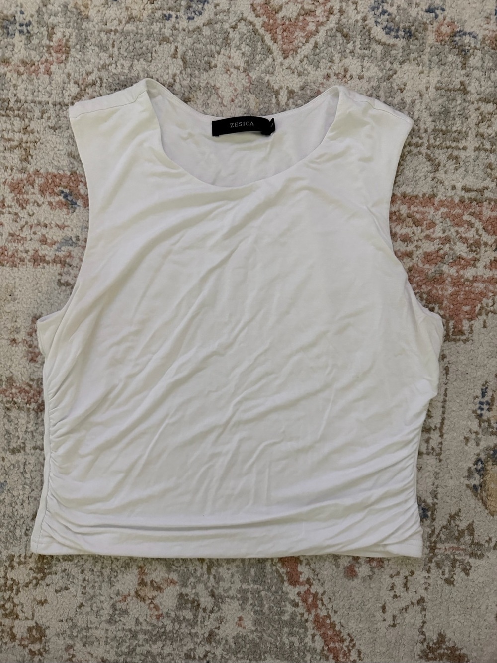 Zesica Women's White Sleeveless Scoop Neck Top